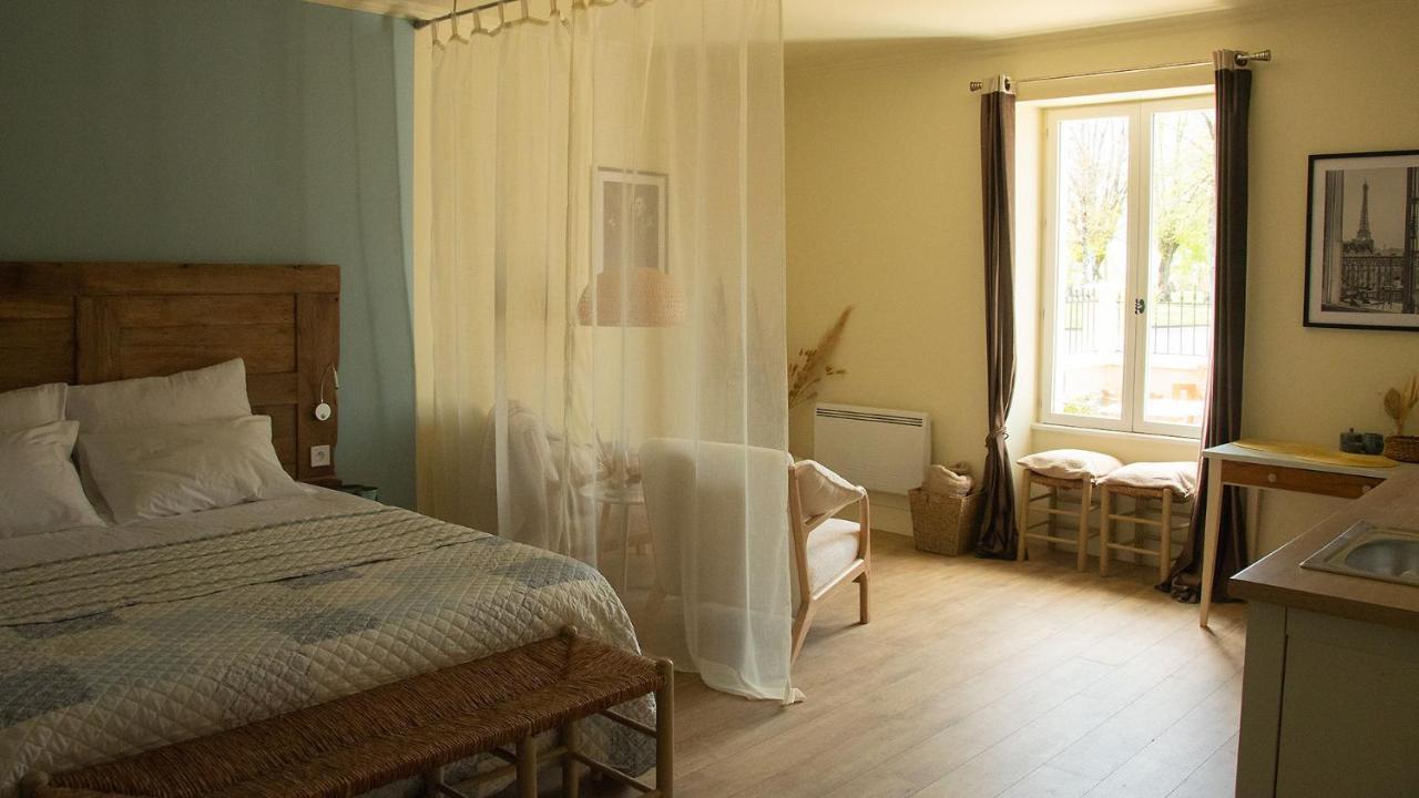 Bed and Breakfast For Me Formidable L'Isle-Jourdain  Exteriér fotografie